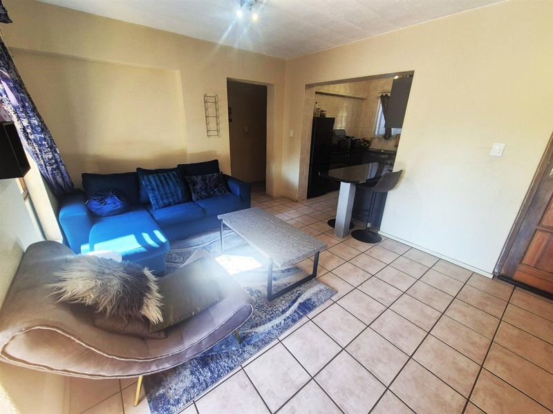 Apartment For Sale in Maroeladal, Randburg - Photo 8