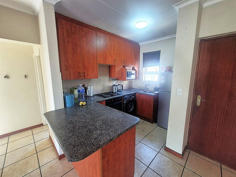 Apartment For Sale in Sunninghill, Sandton - Photo 9