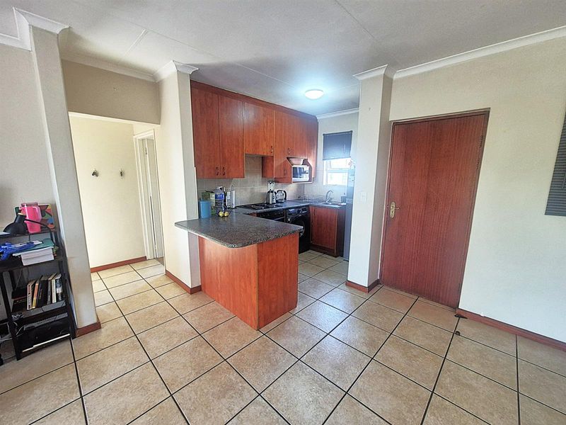 Apartment For Sale in Sunninghill, Sandton - Photo 8