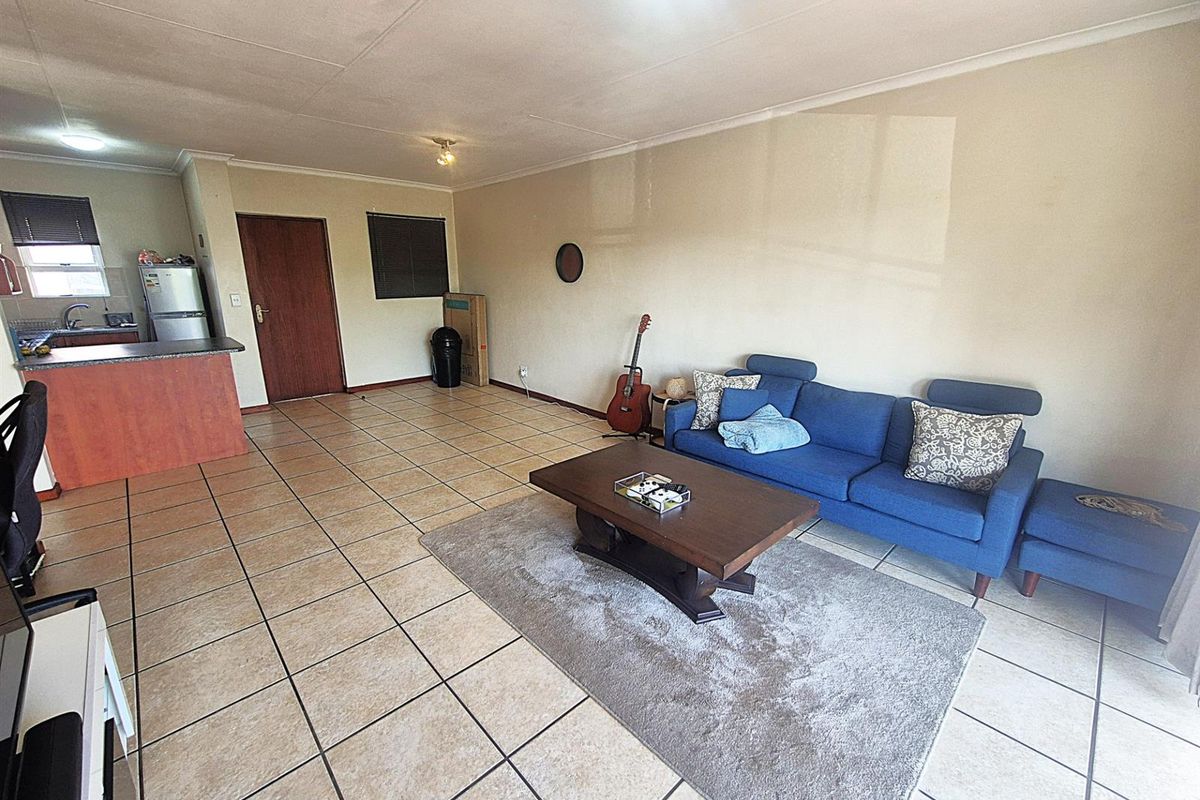 Apartment For Sale in Sunninghill, Sandton - Photo 3