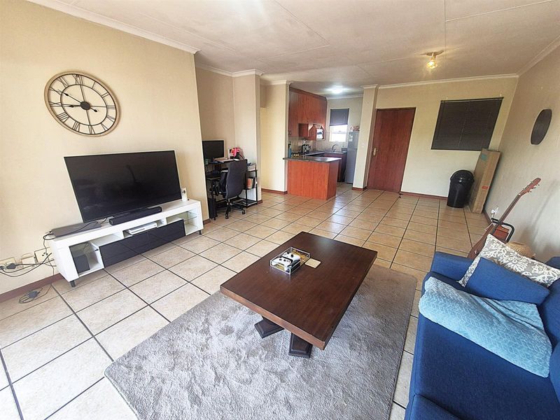 Apartment For Sale in Sunninghill, Sandton - Photo 5