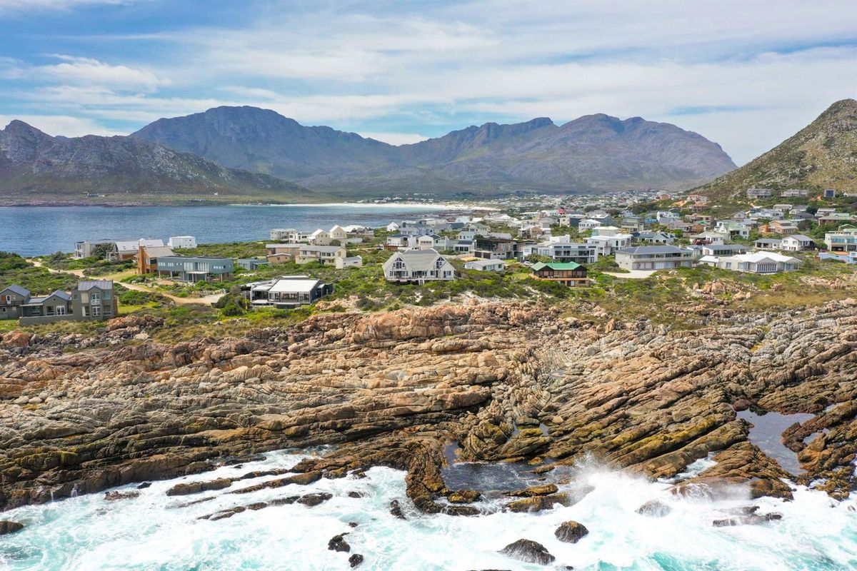 On the Coast - Pringle Bay - Photo 3