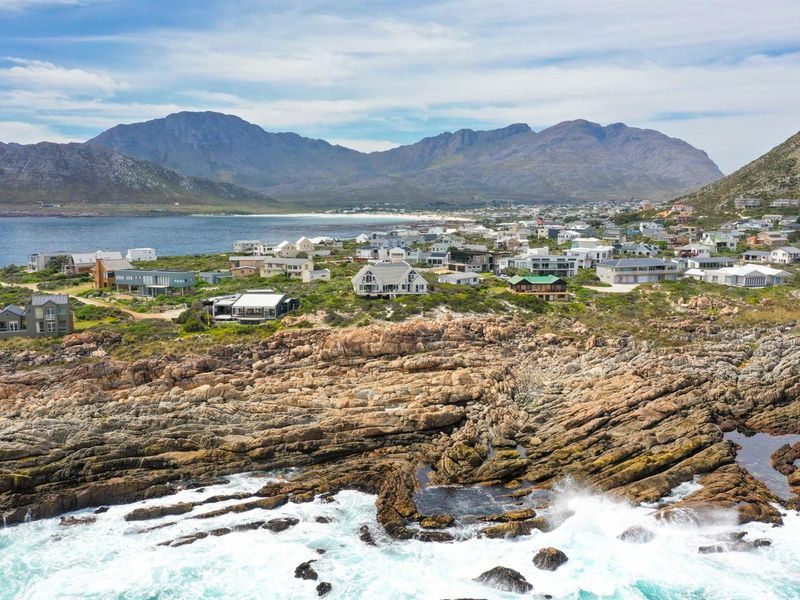 On the Coast - Pringle Bay - Photo 3