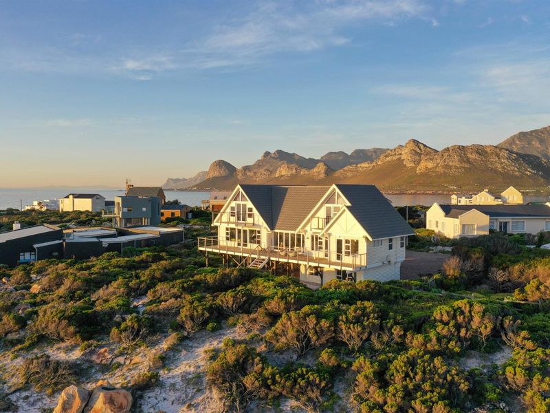 On the Coast - Pringle Bay - Photo 4