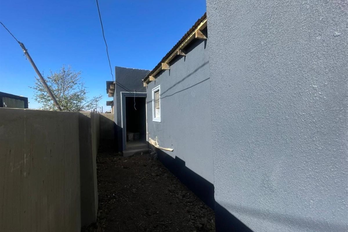 House For Sale in Boitumelo, Sebokeng - Photo 3