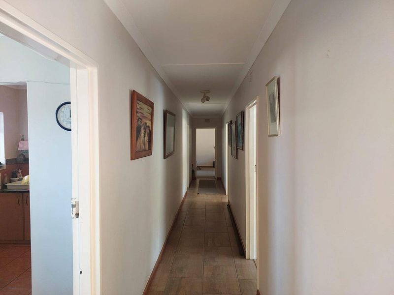 House For Sale in Ladismith - Photo 8