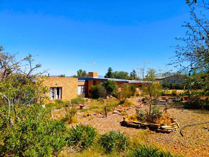 House For Sale in Ladismith