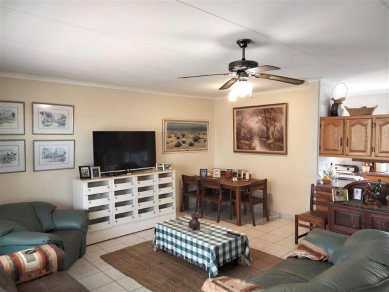 House For Sale in Small Estate - Bela Bela - Photo 3