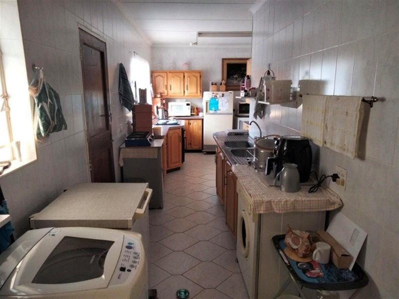 House For Sale in Small Estate - Bela Bela - Photo 7