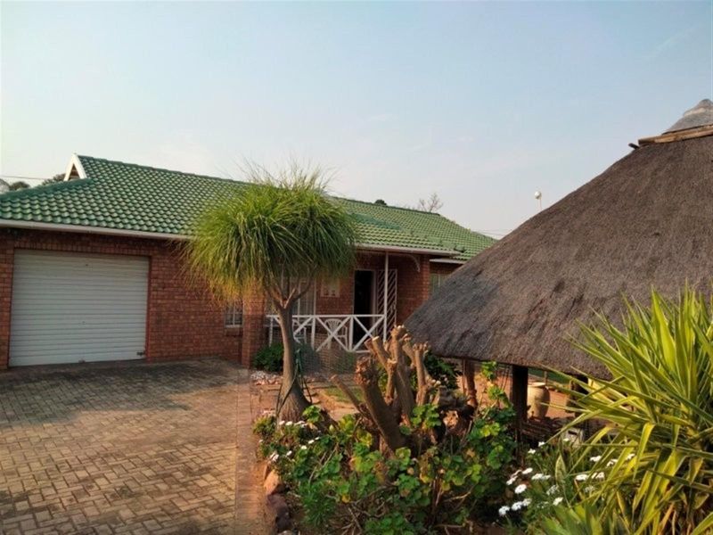 House For Sale in Small Estate - Bela Bela - Photo 1