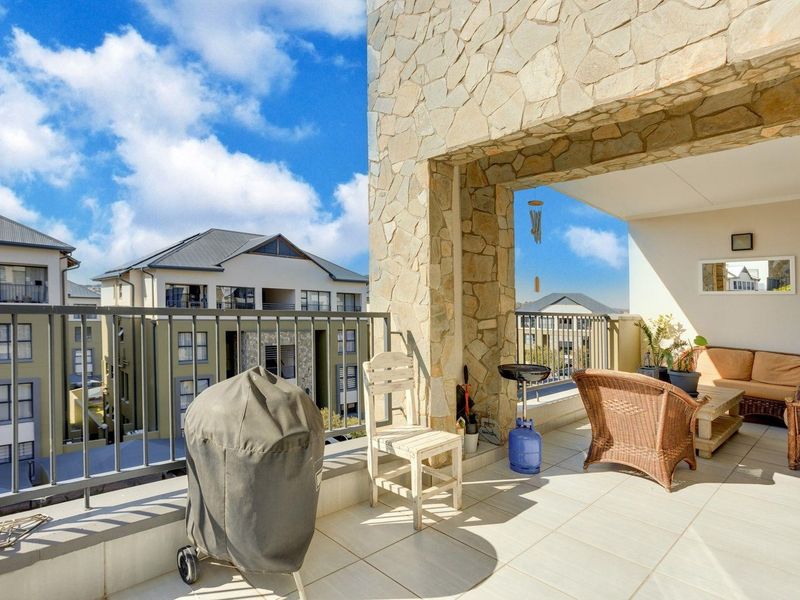 Apartment For Sale in Waterfall Heights, Waterfall, Midrand - Photo 10