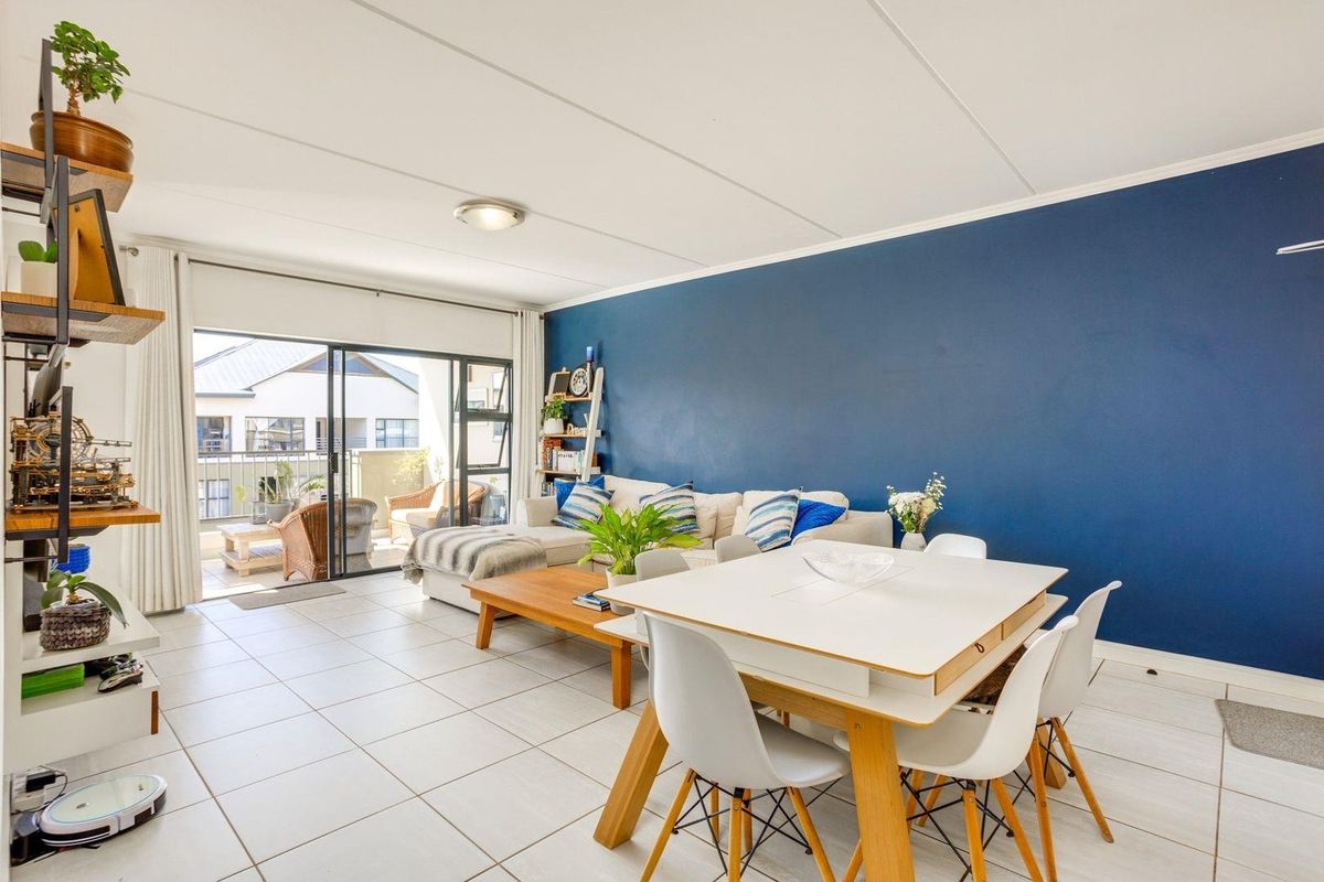 Apartment For Sale in Waterfall Heights, Waterfall, Midrand - Photo 4