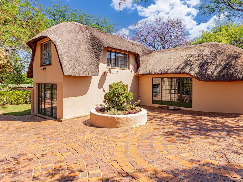 Lodge For Sale in Muldersdrift Lanseria Krugersdorp Full Details Below FULL INFO on Request - Photo 5
