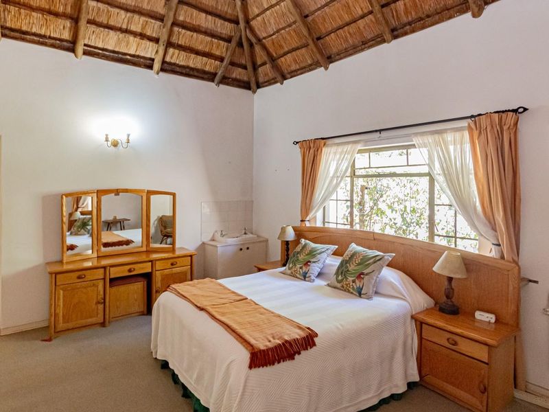 Lodge For Sale in Muldersdrift Lanseria Krugersdorp Full Details Below FULL INFO on Request - Photo 10