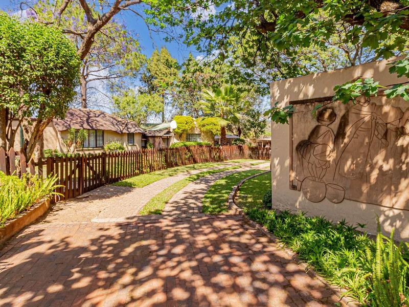 Lodge For Sale in Muldersdrift Lanseria Krugersdorp Full Details Below FULL INFO on Request - Photo 2