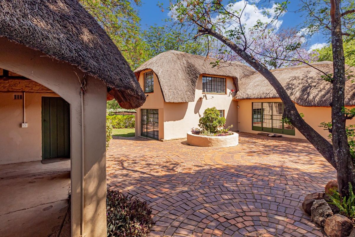 Lodge For Sale in Muldersdrift Lanseria Krugersdorp Full Details Below FULL INFO on Request - Photo 4
