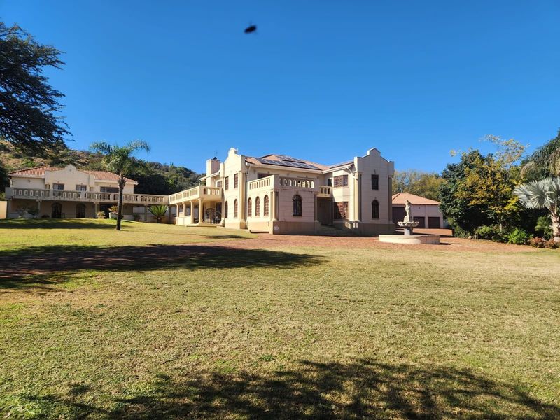Grand Estate for sale in Wilkoppies | Luxury, Lifestyle, Limitless Possibilities - Photo 2