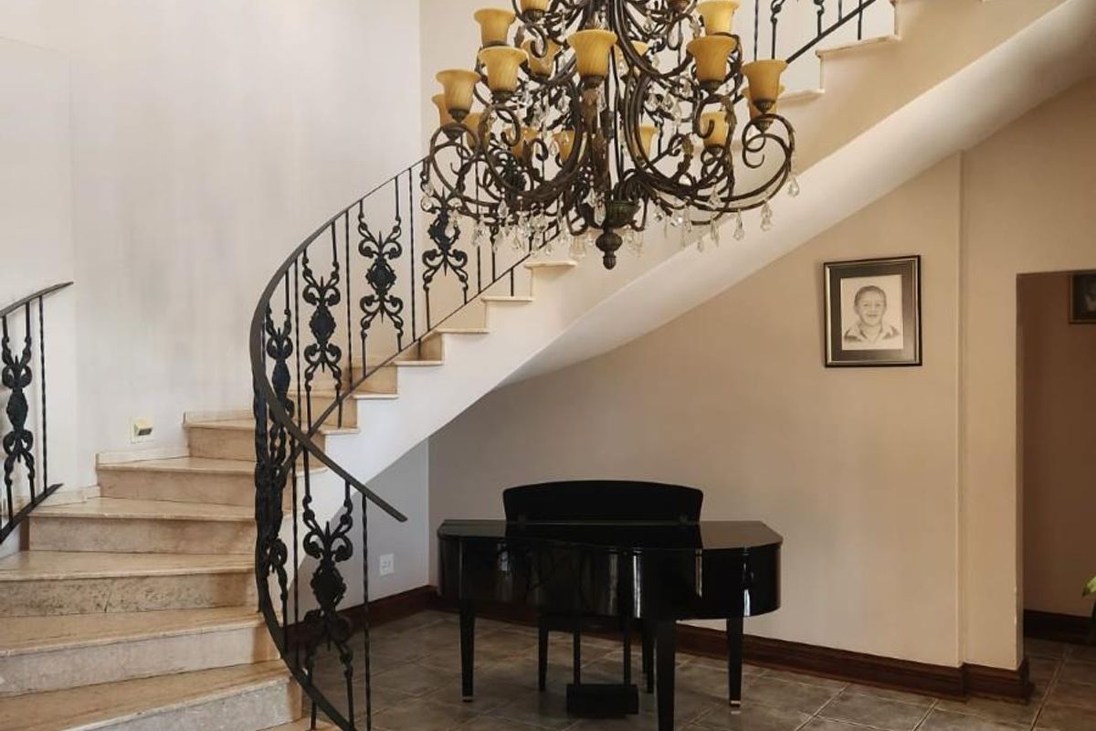Grand Estate for sale in Wilkoppies | Luxury, Lifestyle, Limitless Possibilities - Photo 3