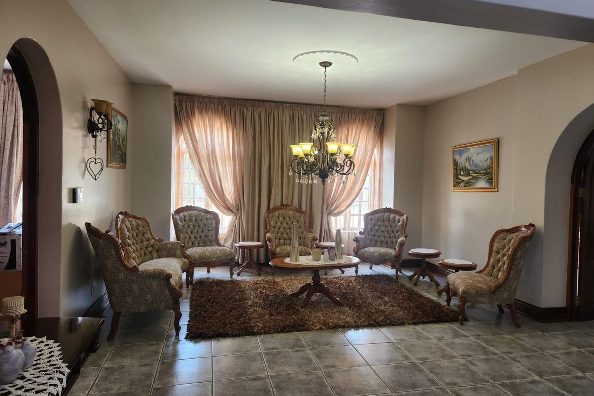 Grand Estate for sale in Wilkoppies | Luxury, Lifestyle, Limitless Possibilities - Photo 5