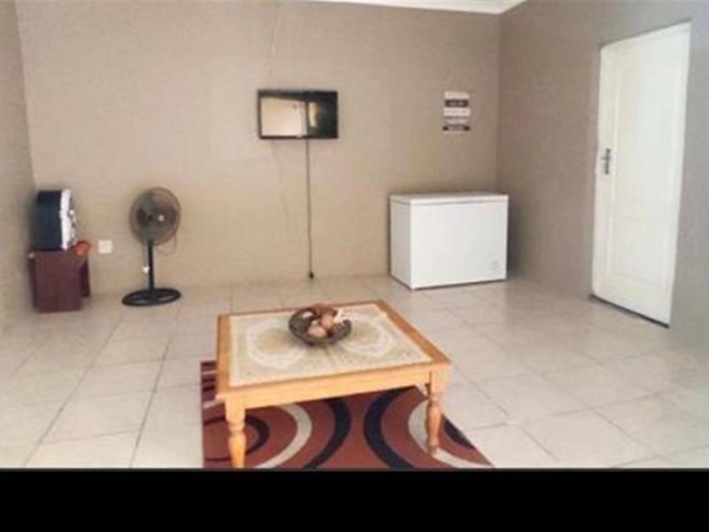 House To Rent in Port Edward KwaZulu Natal - Photo 9