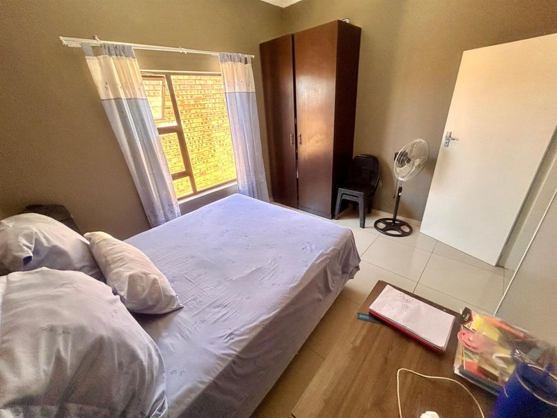 Townhouse For Sale in Winchester Hills, Johannesburg - Photo 8