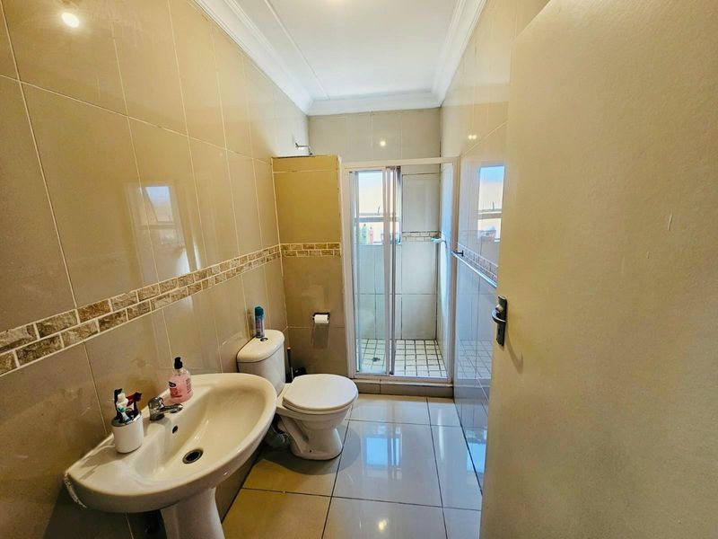 Townhouse For Sale in Winchester Hills, Johannesburg - Photo 9