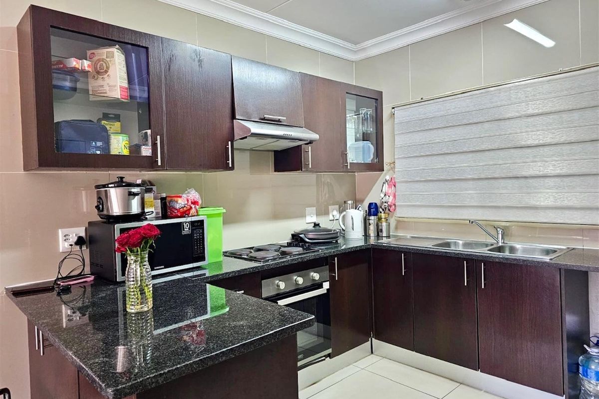 Townhouse For Sale in Winchester Hills, Johannesburg - Photo 4