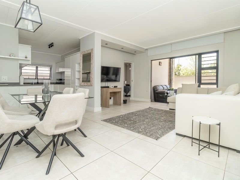 Furnished Garden Apartment For Sale in The Polofields, Waterfall, Midrand - Photo 7