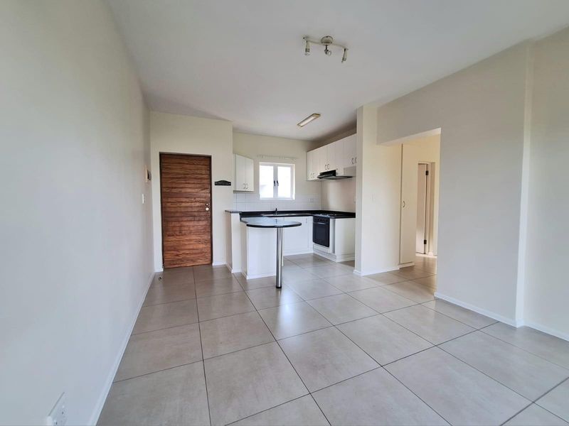 Second Floor Apartment with Balcony in Sheffield Manor - Photo 6