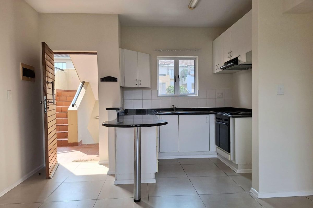 Second Floor Apartment with Balcony in Sheffield Manor - Photo 3