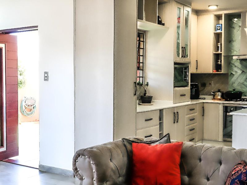 House For Sale in Protea Glen, Soweto - Photo 8