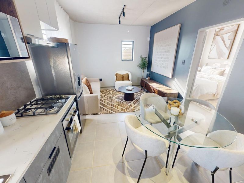 Modern Apartment For Sale in Castle Gate, Pretoria - Photo 4