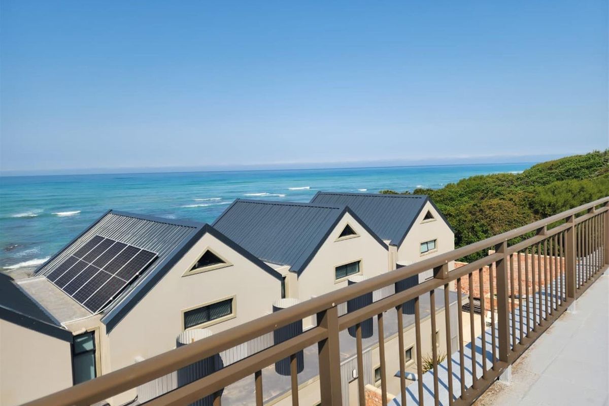 Exclusive Multi Unit Coastal Home in Paradise Beach with exceptional views and access to beach - Photo 3