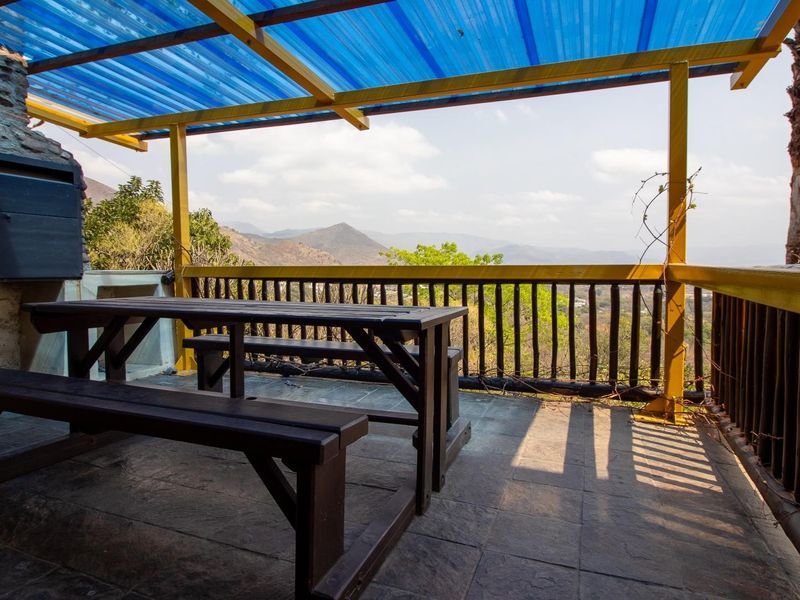 Spacious 6-bed 4-bath House For Sale in Barberton - Photo 5