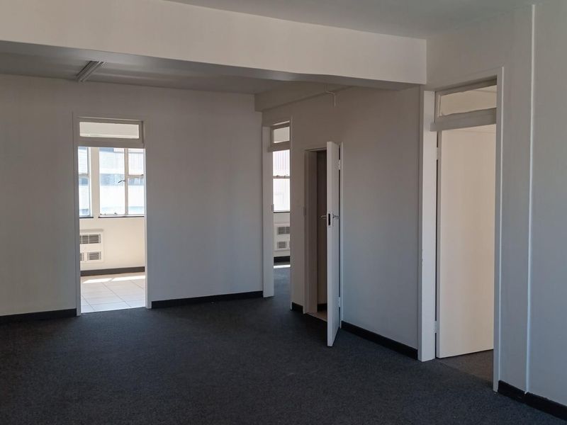 Office To Rent in Braamfontein, Johannesburg - Photo 3