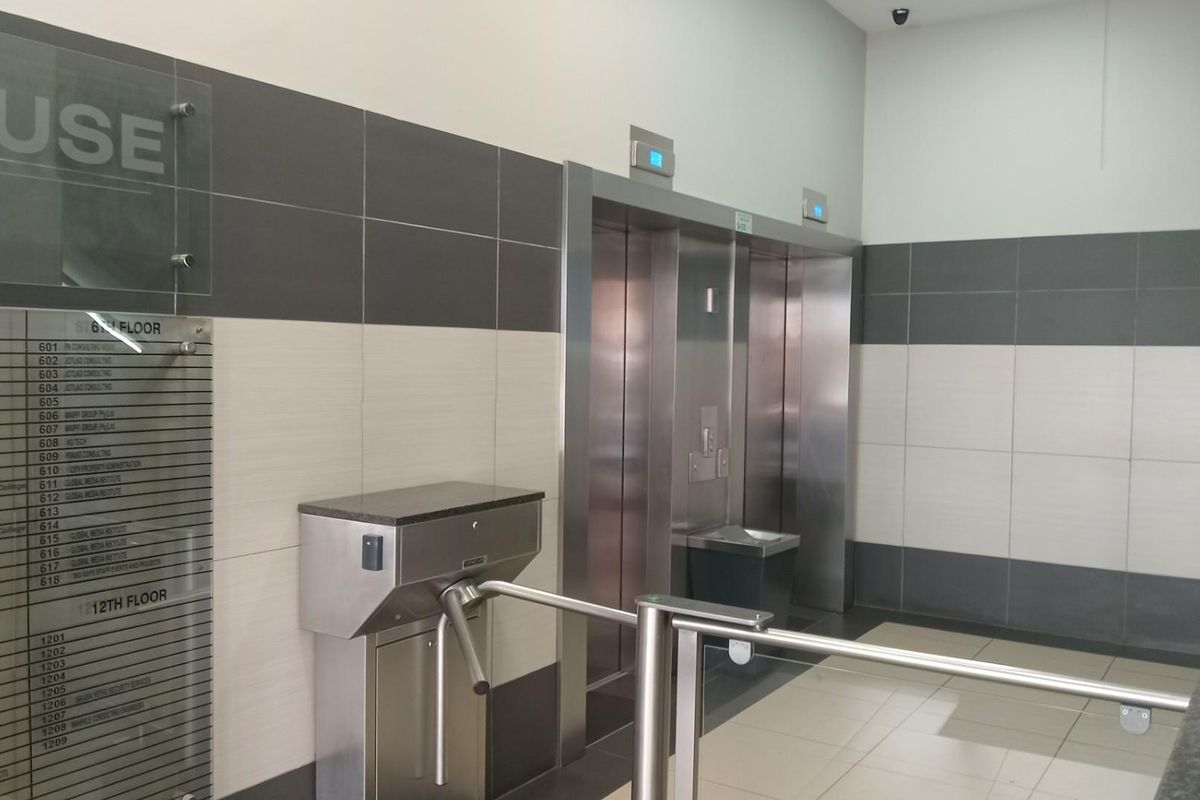 Office To Rent in Braamfontein, Johannesburg - Photo 2