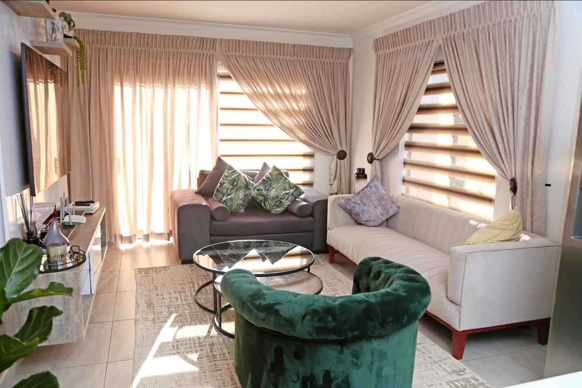 3 Bedroom House For Sale in Thatchfield Ridge, Thatchfield Estate, Centurion - Photo 5