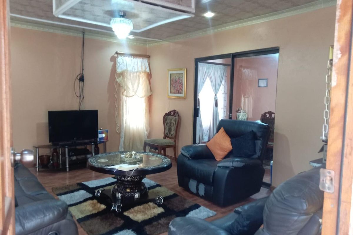 Stunning 3-Bedroom Family House For Sale in Sasolburg Central, Sasolburg - Photo 5