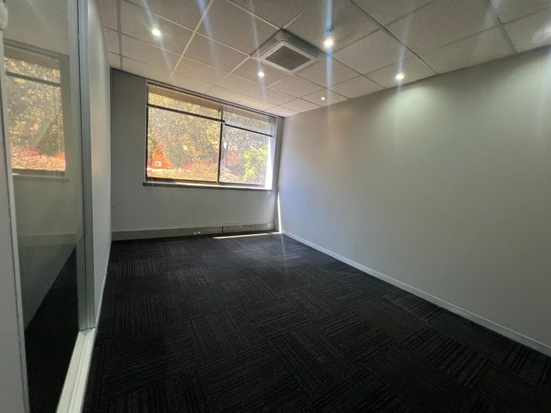 A-Grade 172m2 Office To Let | Woodlands Office Park, Woodmead, Sandton - Photo 9