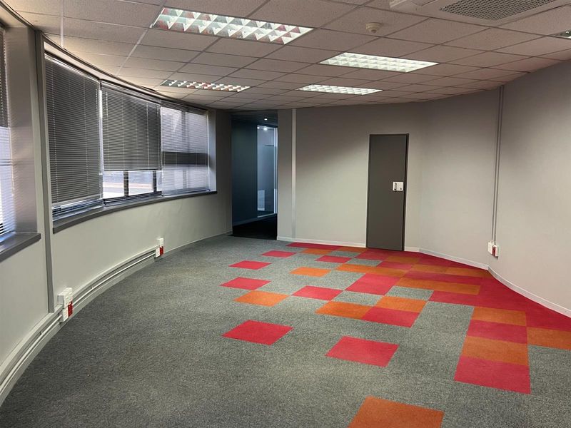 A-Grade 172m2 Office To Let | Woodlands Office Park, Woodmead, Sandton - Photo 7