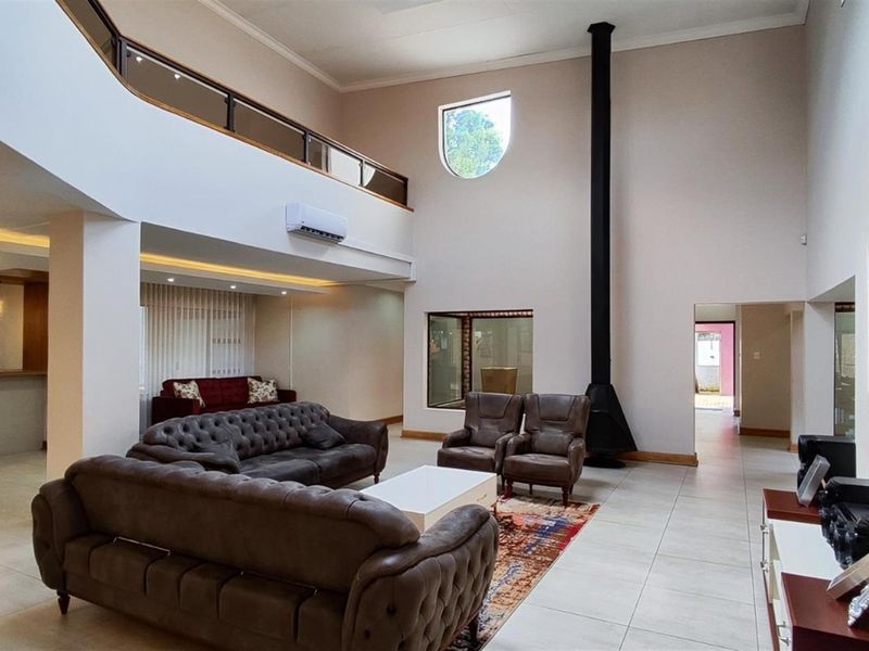 Complex For Sale in Sonneveld, Brakpan - Photo 5