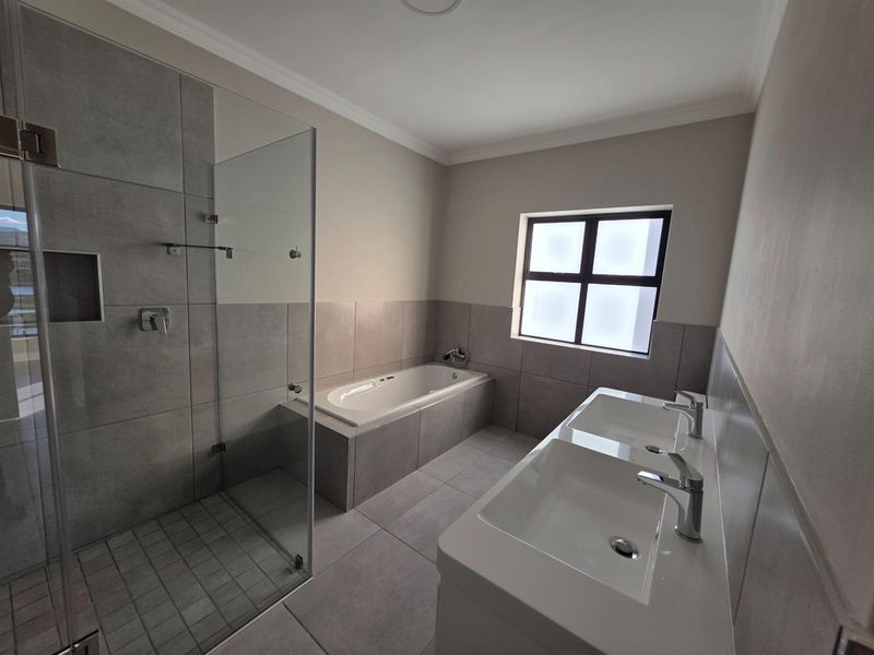 House For Sale in Hartenbos - Photo 6