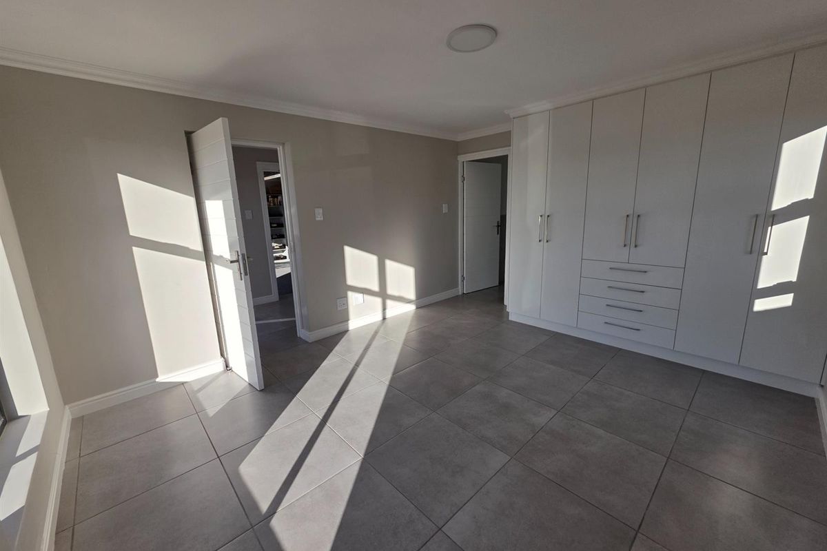 House For Sale in Hartenbos - Photo 3