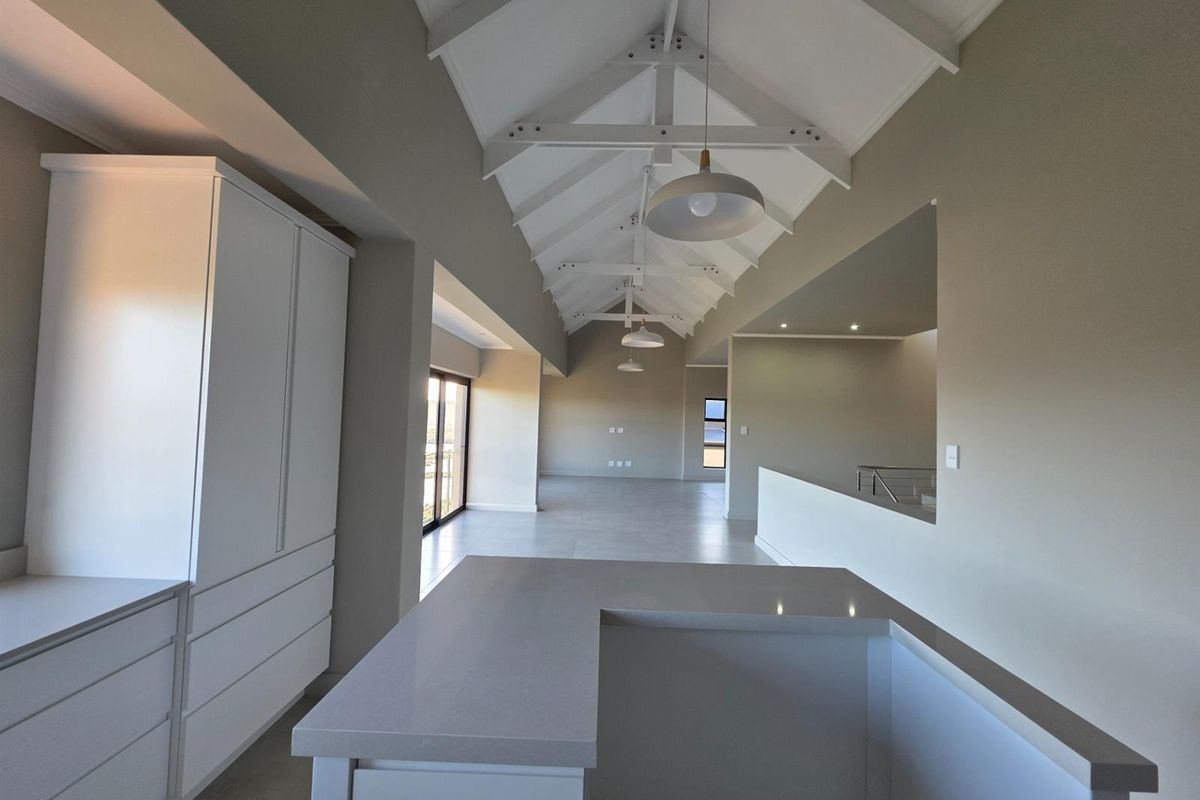 Modern 4 Bedroom House For Sale in Karookraal - Photo 3
