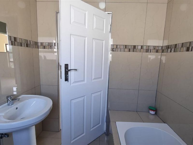 House For Sale in Karino, Nelspruit - Photo 10