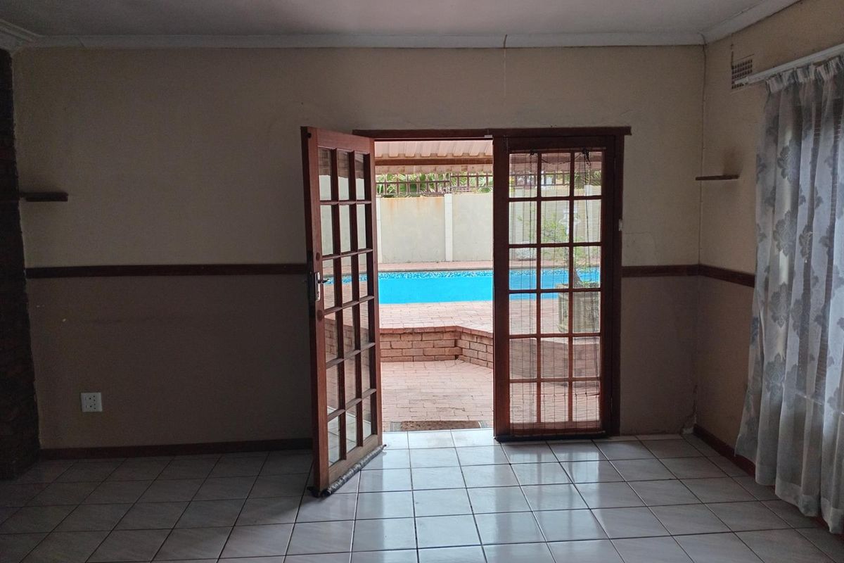 House For Sale in Reefhaven, Roodepoort - Photo 5