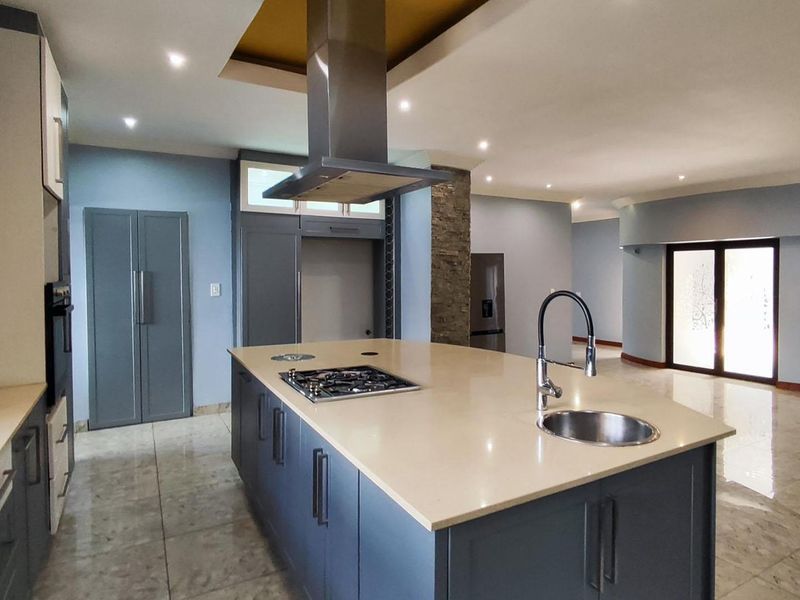 Luxe Living in Helderwyk Estate - 5-Bedroom Dream Home Call today to arrange a viewing - Photo 6