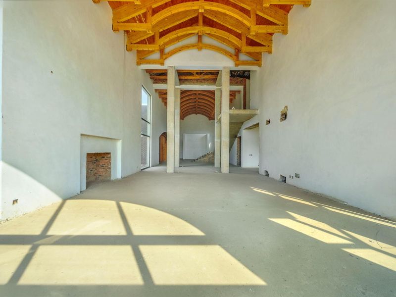 6 bedroom House for sale in Waterfall Equestrian Estate, Waterfall, Midrand - Photo 9