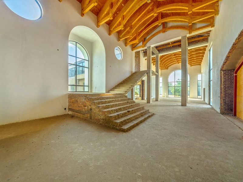 6 bedroom House for sale in Waterfall Equestrian Estate, Waterfall, Midrand - Photo 4