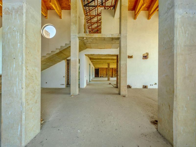 6 bedroom House for sale in Waterfall Equestrian Estate, Waterfall, Midrand - Photo 7